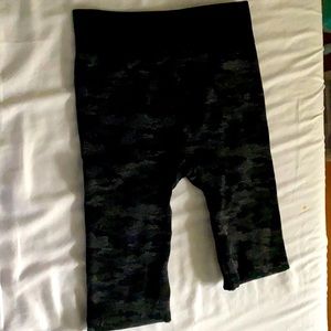 Camo leggings